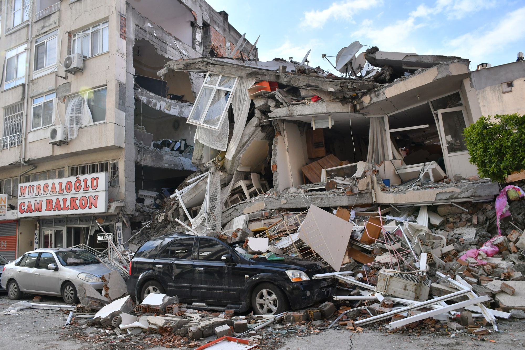 Türkische Studentinnen über das verheerende Erdbeben im Februar: «The whole country is mourning»